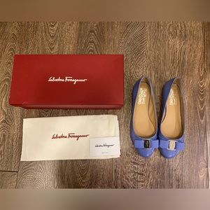 BNIB Salvatore Ferragamo Varina Bow Flats in Bleached Denim sz 6d